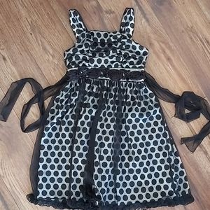 EUC Stunning Dress Size Girls 8